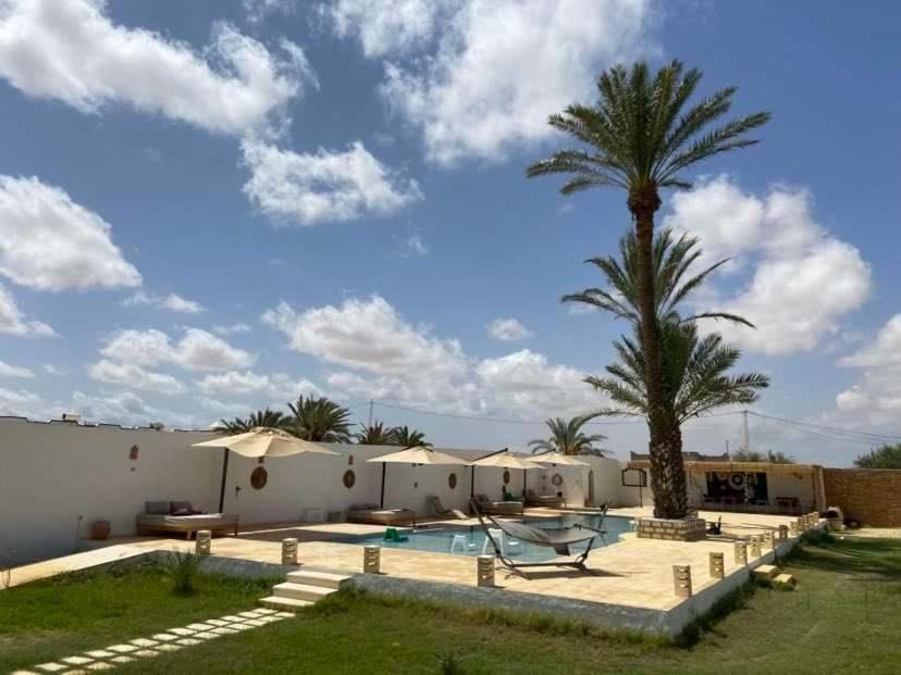 Dar Oueghlani - Maison D'Hotes El Mây Extérieur photo