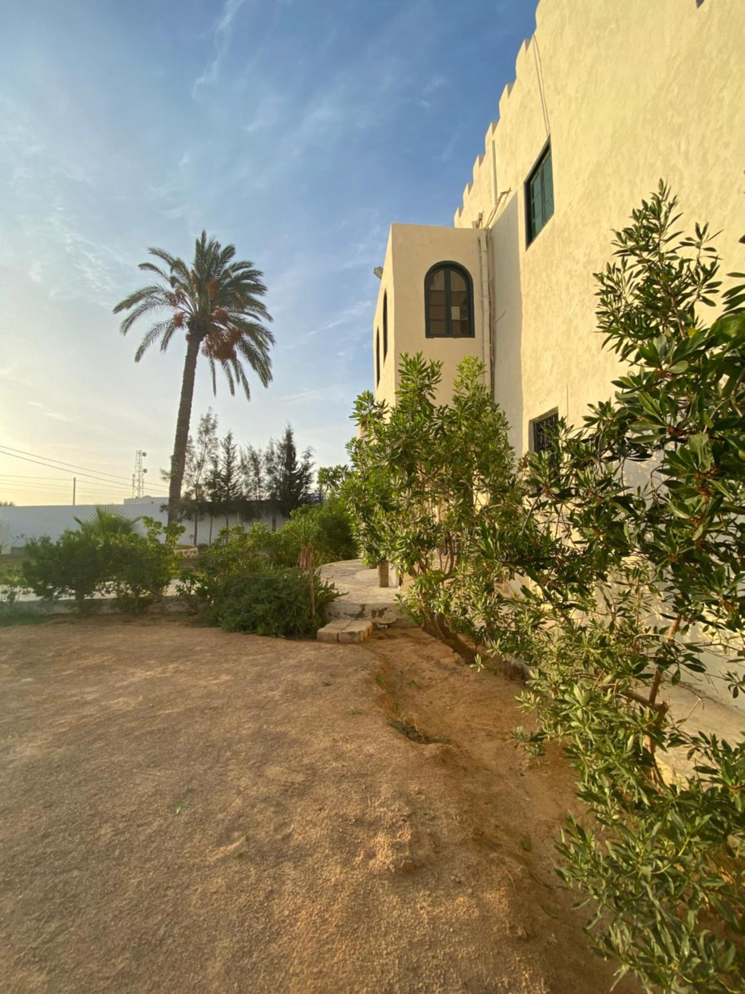 Dar Oueghlani - Maison D'Hotes El Mây Extérieur photo