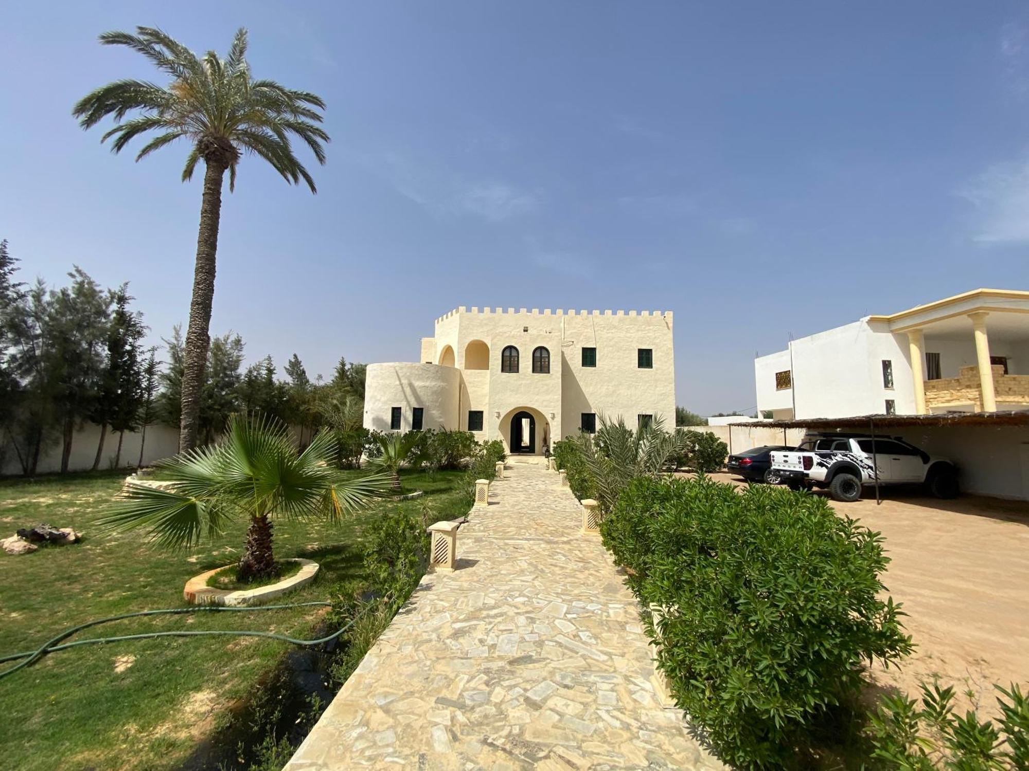 Dar Oueghlani - Maison D'Hotes El Mây Extérieur photo