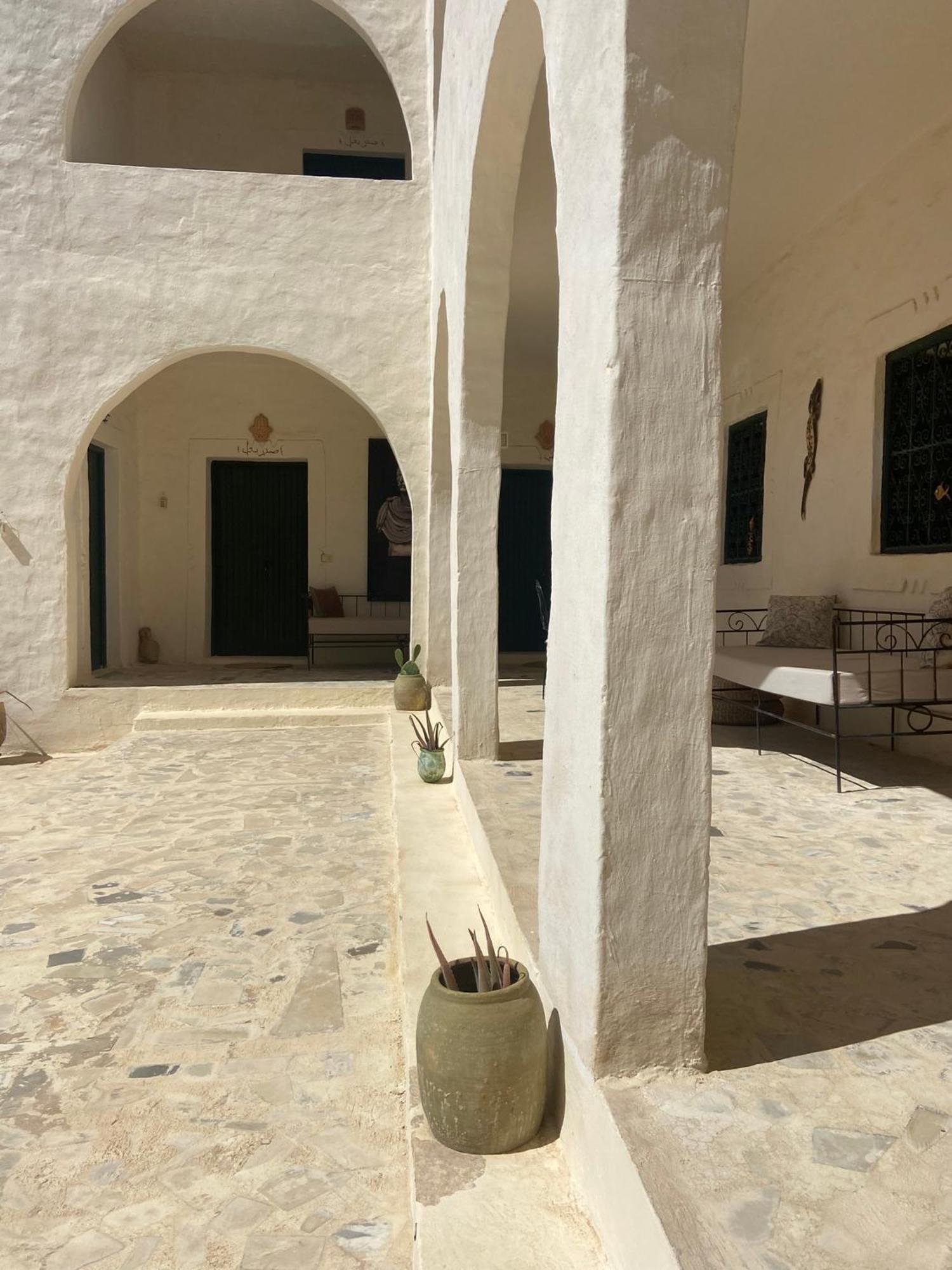 Dar Oueghlani - Maison D'Hotes El Mây Extérieur photo